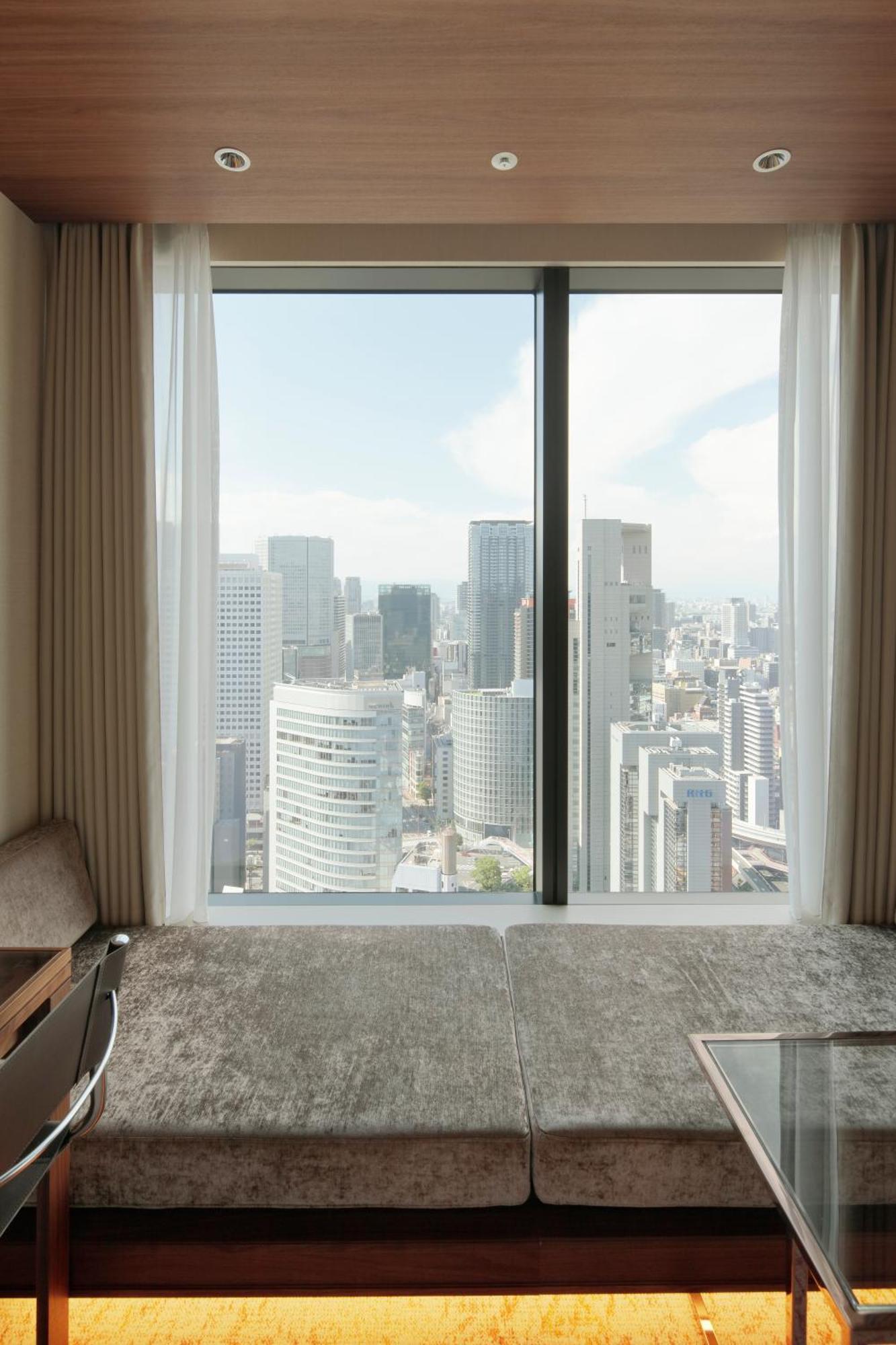 Candeo Hotels Osaka The Tower Cameră foto View from a room