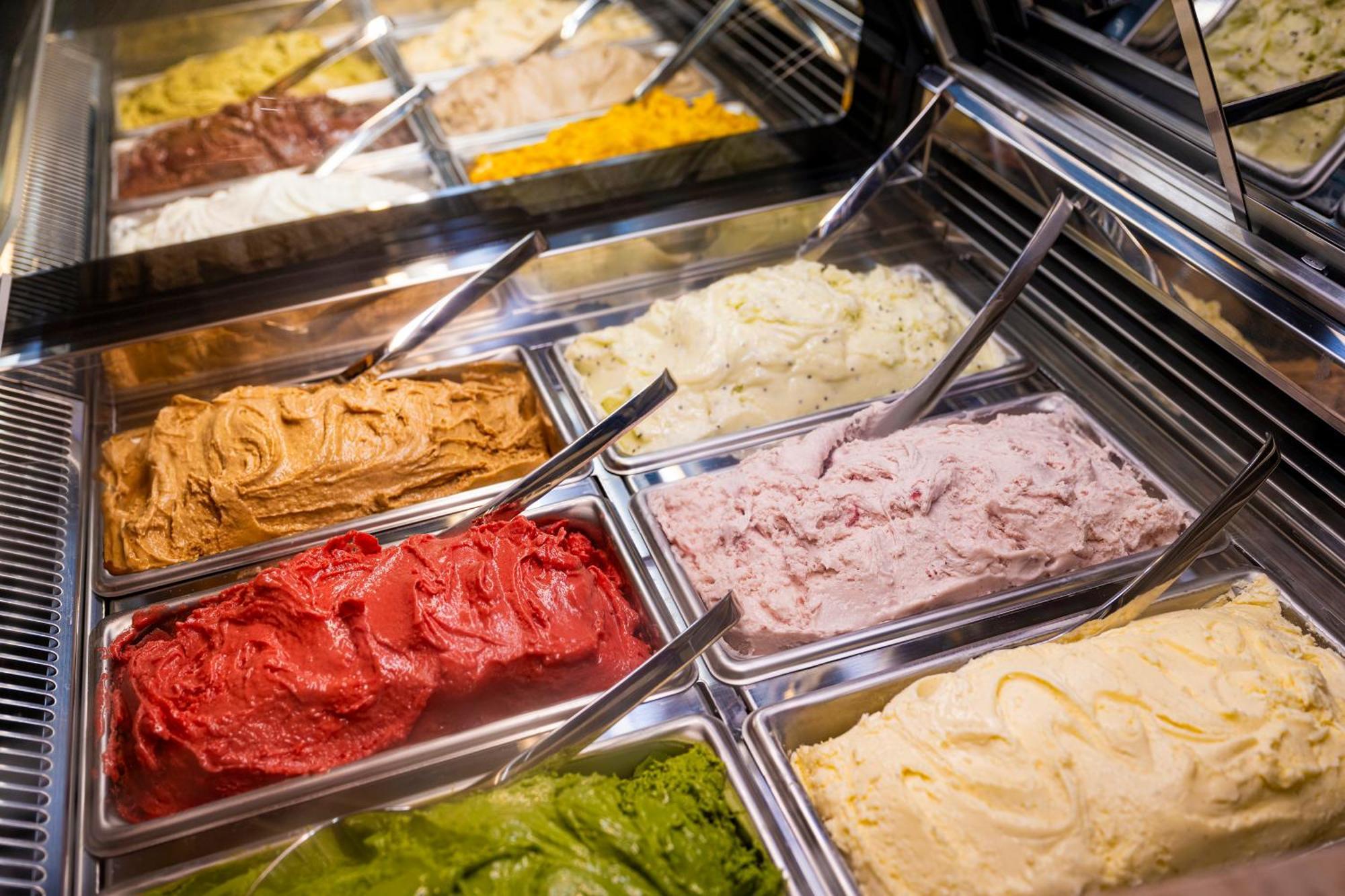 Candeo Hotels Osaka The Tower Exterior foto Italian gelato