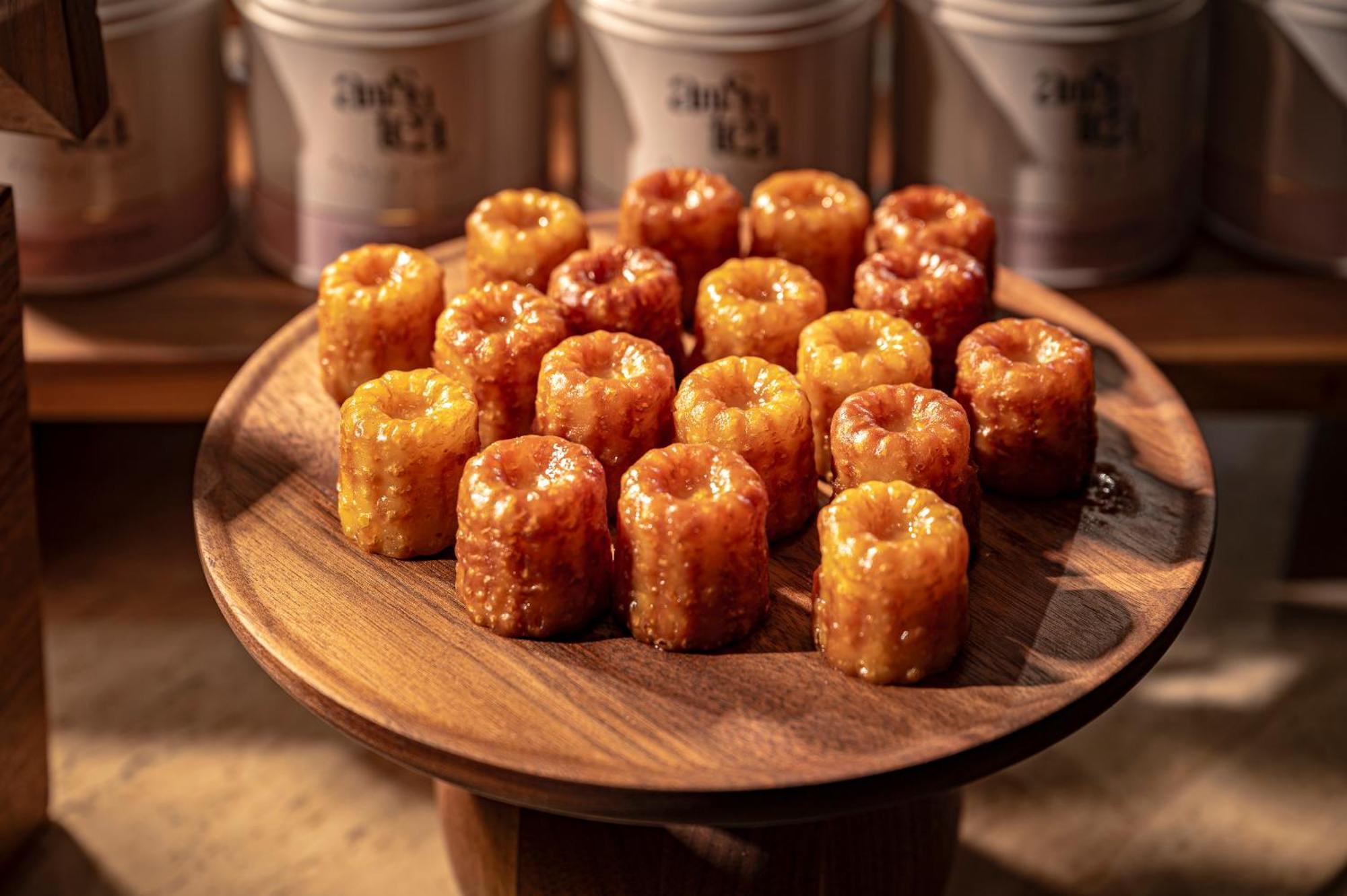 Candeo Hotels Osaka The Tower Exterior foto Choux pastry