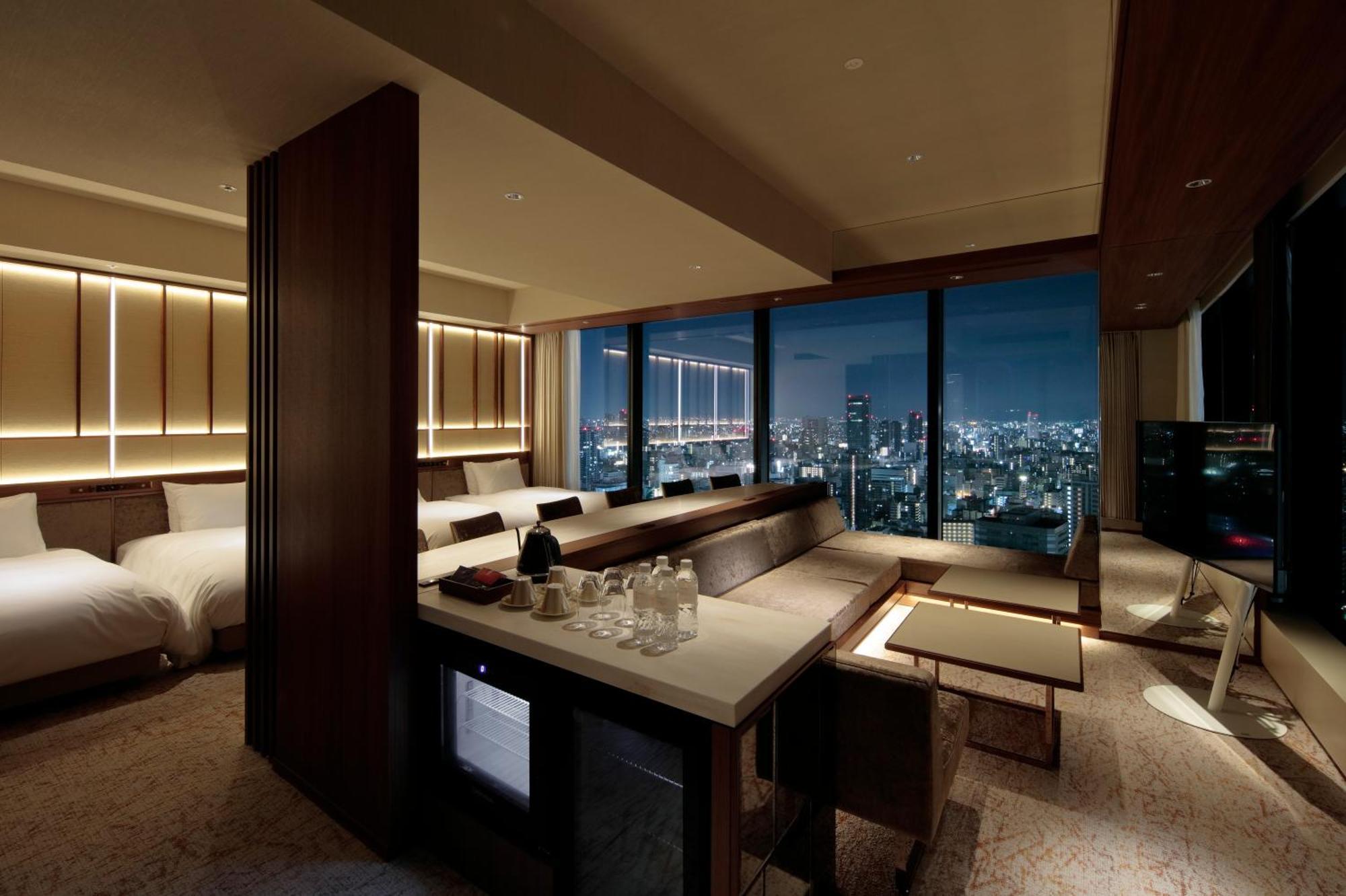 Candeo Hotels Osaka The Tower Exterior foto